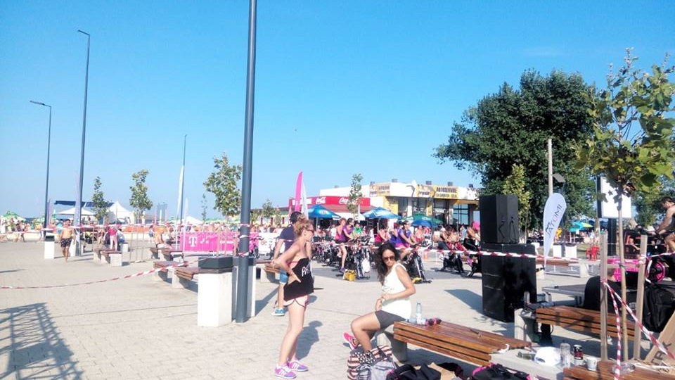 turistii si constantenii invitati la cea mai mare ora de sport galerie foto 558881 turistii si constantenii invitati la cea mai mare ora de sport galerie foto 558881