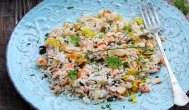LauraAdamache.ro Salata de orez cu somon si ciuperci