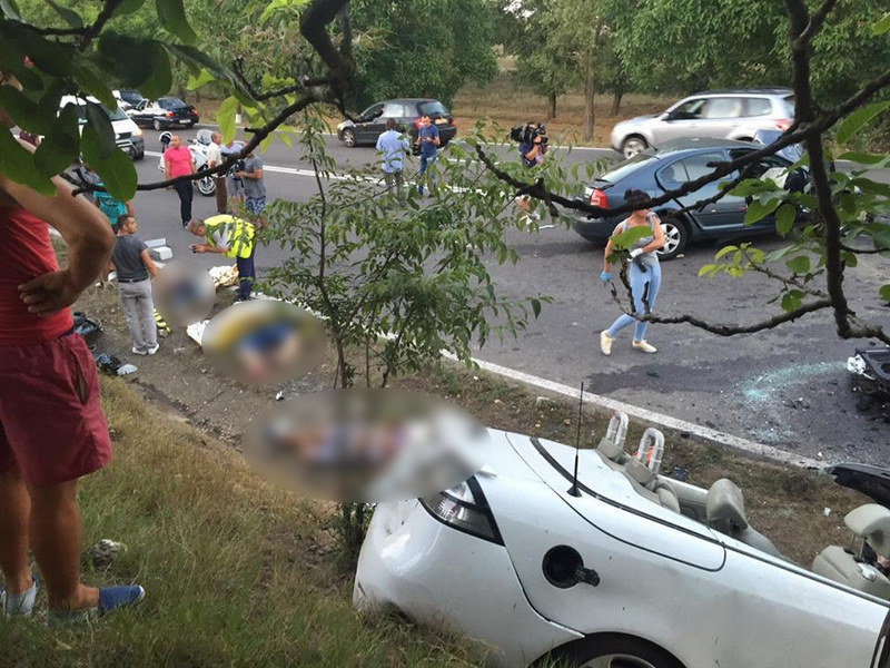 carnaj intre localitatea 23 august si olimp doua femei si trei barbati si au pierdut viata intr un teribil carnaj intre localitatea 23 august si olimp doua femei si trei barbati si au pierdut viata intr un teribil