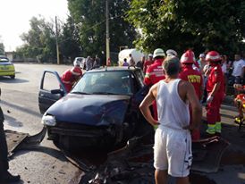 persoana incarcerata in urma unui accident rutier 559278 persoana incarcerata in urma unui accident rutier 559278