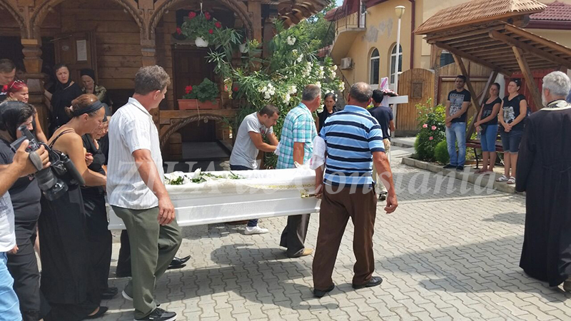 irina milea si laura tutanis conduse spre vesnicie galerie foto 559358 irina milea si laura tutanis conduse spre vesnicie galerie foto 559358