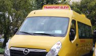 S-au uitat luuung după maşini Mai multe primării din judeţ au primit cheile noilor microbuze pentru elevi