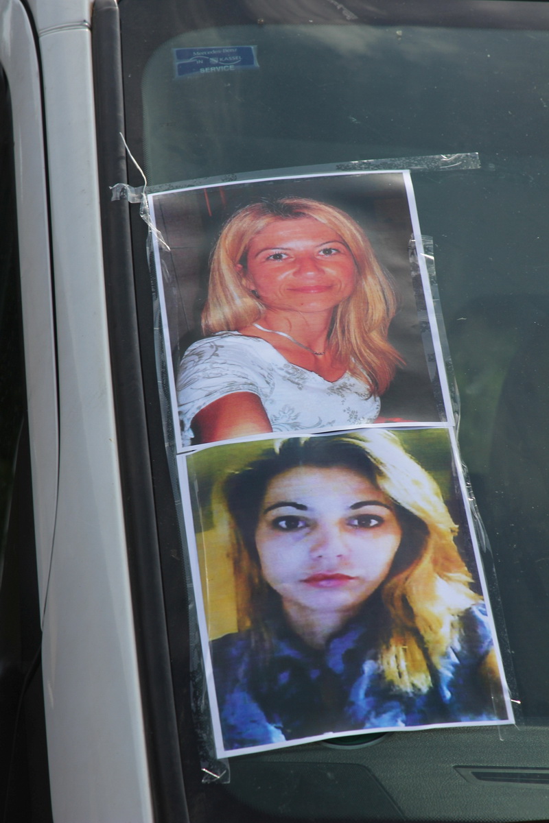 imagini care te pot afecta emotional ultimul drum pentru laura si irina victimele accidentului petrecut imagini care te pot afecta emotional ultimul drum pentru laura si irina victimele accidentului petrecut