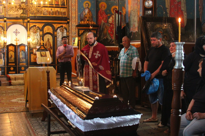 imagini care te pot afecta emotional ultimul drum pentru laura si irina victimele accidentului petrecut imagini care te pot afecta emotional ultimul drum pentru laura si irina victimele accidentului petrecut