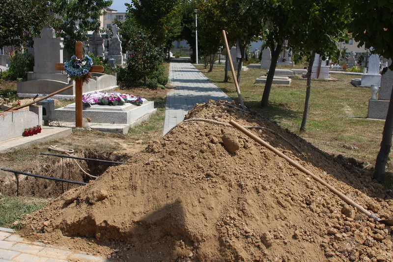 imagini care te pot afecta emotional ultimul drum pentru laura si irina victimele accidentului petrecut imagini care te pot afecta emotional ultimul drum pentru laura si irina victimele accidentului petrecut