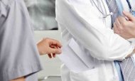Stiripesurse.ro REACŢIA MEDICILOR după anunţul Guvernului. NU vrem LEGALIZAREA şpăgii