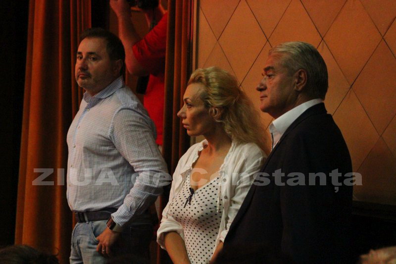 felix stroe noul presedinte al organizatiei judetene psd constanta felicitat de liviu dragnea galerie felix stroe noul presedinte al organizatiei judetene psd constanta felicitat de liviu dragnea galerie