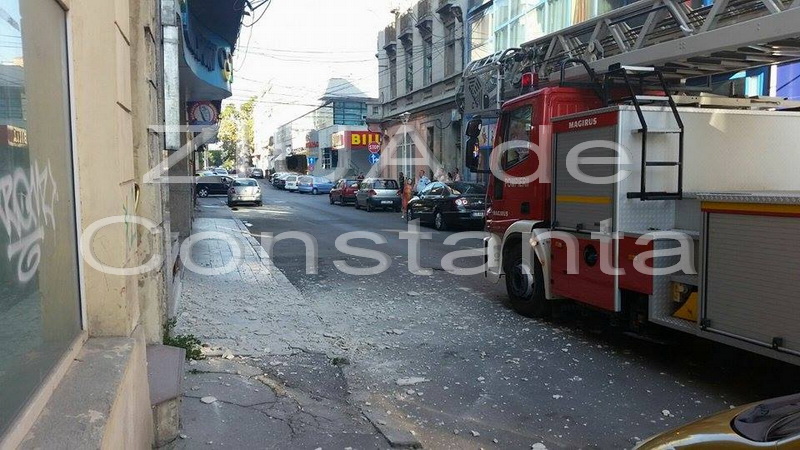 tencuiala unui bloc putea face ravagii 562672 tencuiala unui bloc putea face ravagii 562672