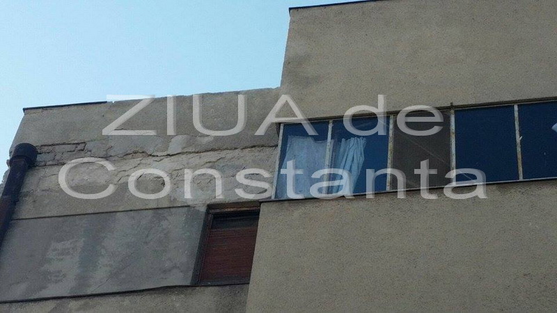 tencuiala unui bloc putea face ravagii 562672 tencuiala unui bloc putea face ravagii 562672