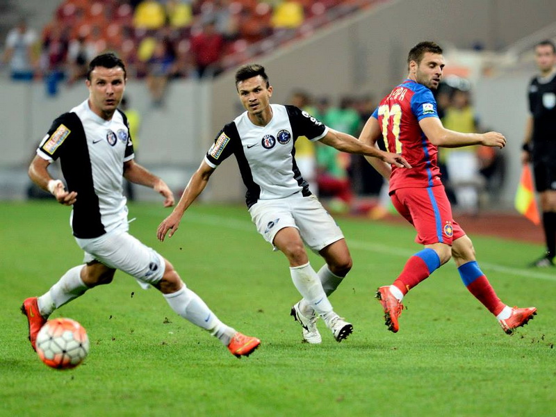 fc viitorul a reclamat doua lovituri de la 11 m in meciul cu steaua gica hagi penalty mai clar ca asta fc viitorul a reclamat doua lovituri de la 11 m in meciul cu steaua gica hagi penalty mai clar ca asta