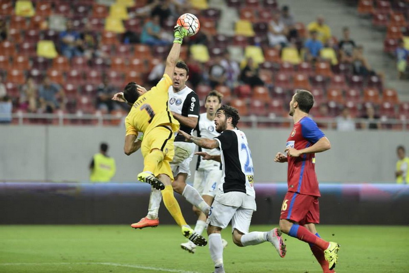 fc viitorul a reclamat doua lovituri de la 11 m in meciul cu steaua gica hagi penalty mai clar ca asta fc viitorul a reclamat doua lovituri de la 11 m in meciul cu steaua gica hagi penalty mai clar ca asta