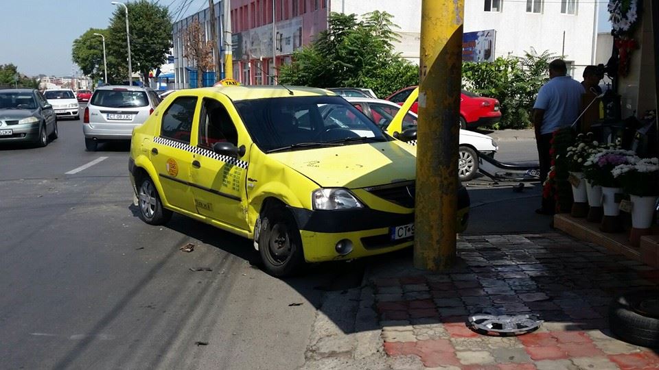 accident pe strada theodor burada galerie foto 563030 accident pe strada theodor burada galerie foto 563030