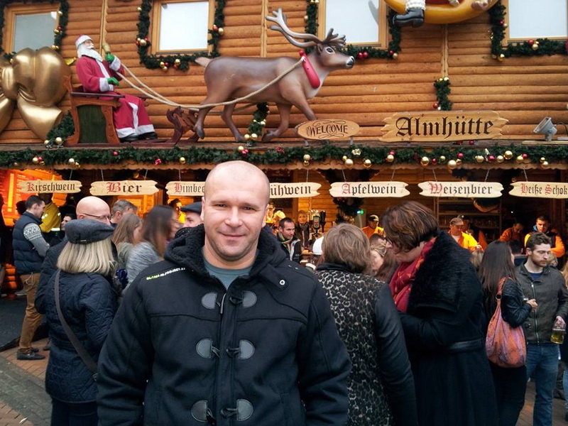 mosul se afla de cativa ani in anglia cosmin mocanu fostul fundas al farului a devenit tatic galerie mosul se afla de cativa ani in anglia cosmin mocanu fostul fundas al farului a devenit tatic galerie