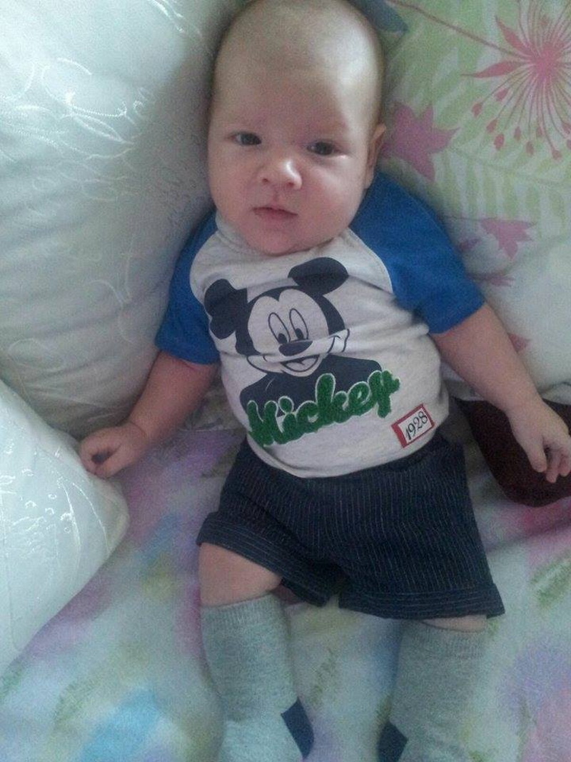 mosul se afla de cativa ani in anglia cosmin mocanu fostul fundas al farului a devenit tatic galerie mosul se afla de cativa ani in anglia cosmin mocanu fostul fundas al farului a devenit tatic galerie