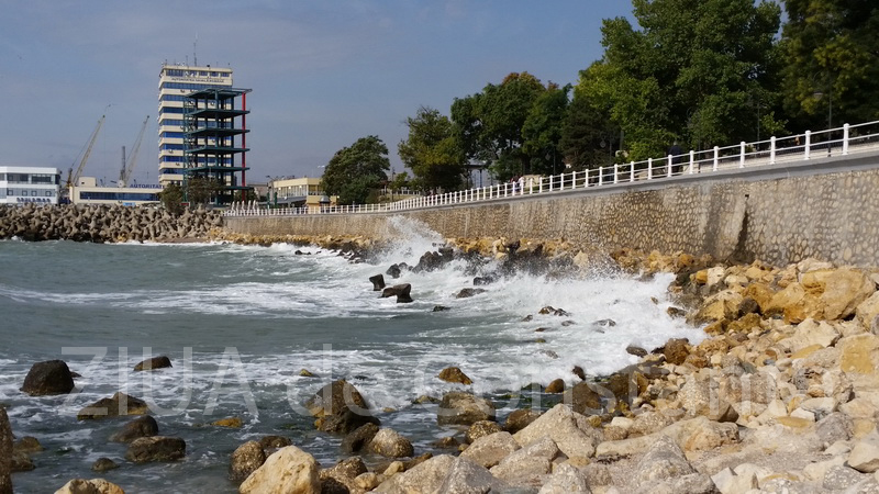 mare agitata pe faleza cazinoului din constanta galerie foto 564139 mare agitata pe faleza cazinoului din constanta galerie foto 564139