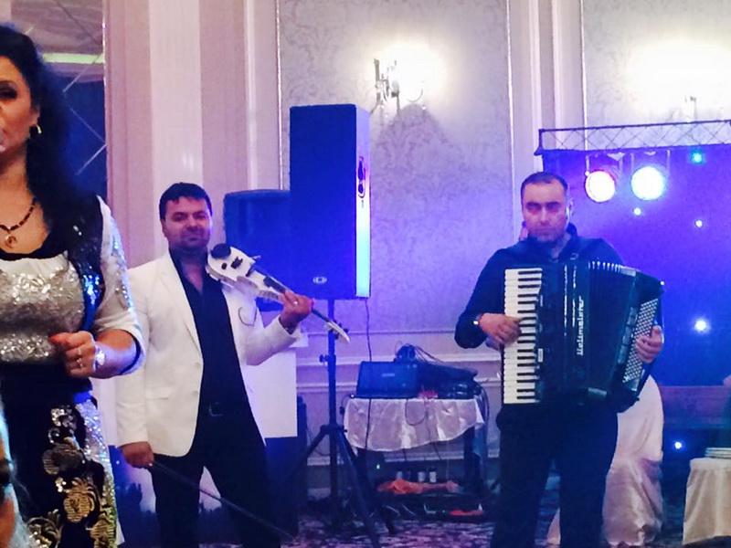 petrecere de vis ionut galani si finalistul de la romanii au talent momente artistice la nunta rugbystului petrecere de vis ionut galani si finalistul de la romanii au talent momente artistice la nunta rugbystului