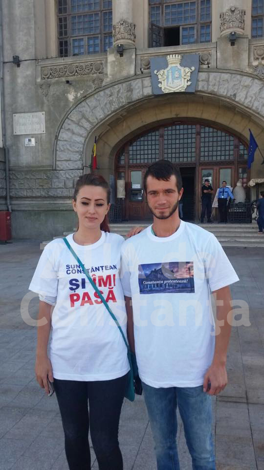 protest al constantenilor in piata ovidiu 565255 protest al constantenilor in piata ovidiu 565255