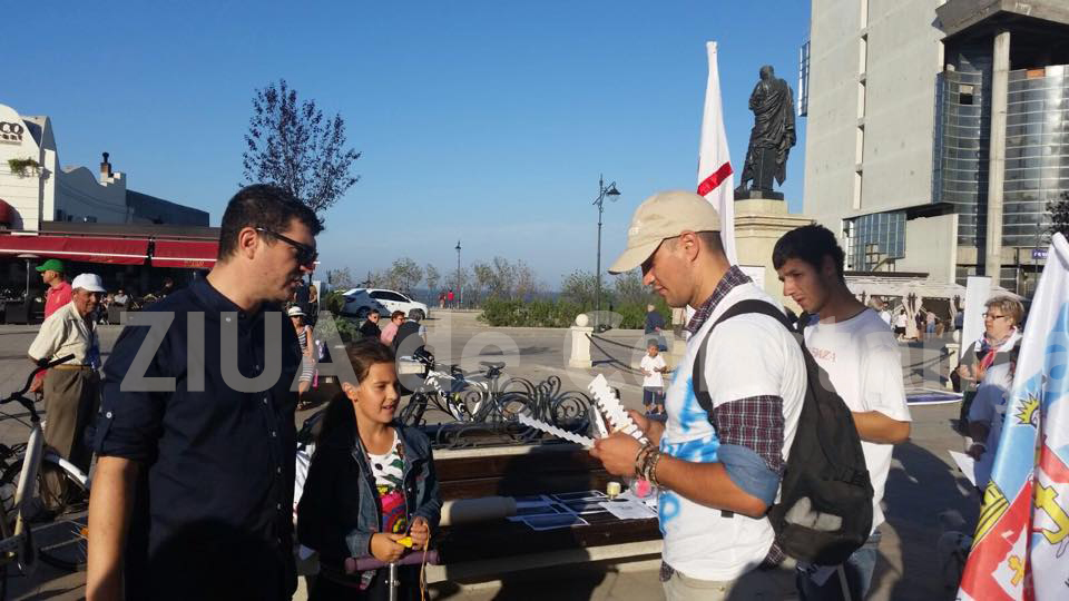 protest al constantenilor in piata ovidiu 565255 protest al constantenilor in piata ovidiu 565255