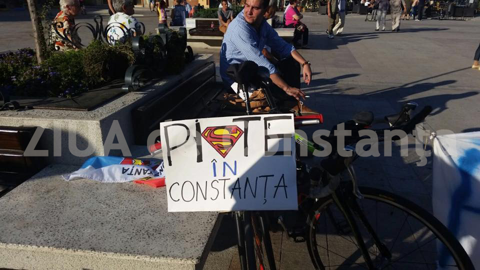 protest al constantenilor in piata ovidiu 565255 protest al constantenilor in piata ovidiu 565255