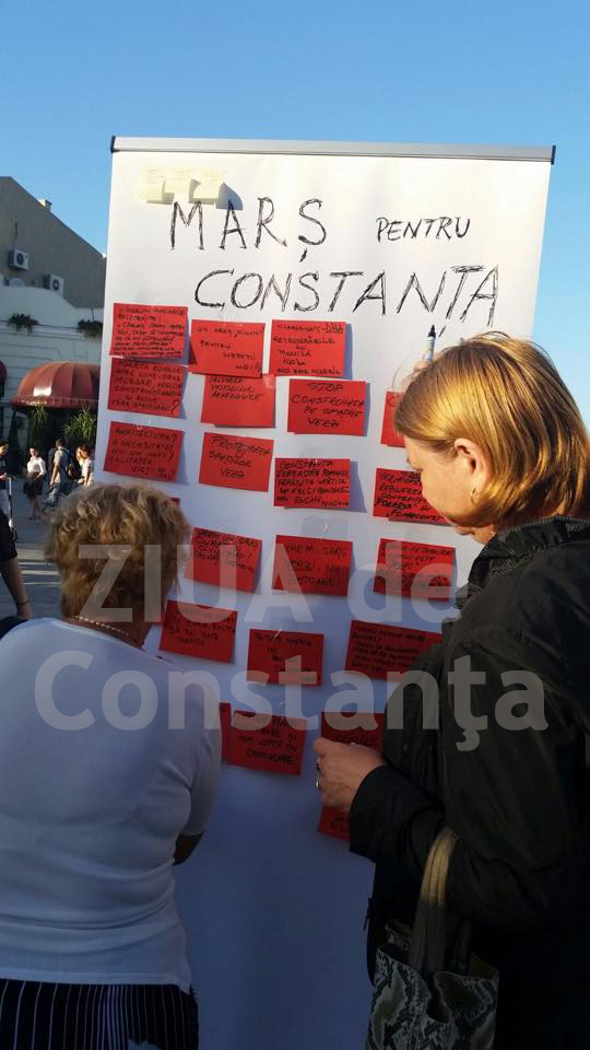 protest al constantenilor in piata ovidiu 565255 protest al constantenilor in piata ovidiu 565255