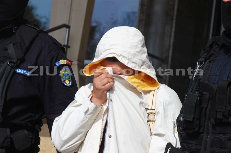 cjas si spitalul judetean zguduite de scandal si de perchezitii mafia retetelor fictive a atras medici cjas si spitalul judetean zguduite de scandal si de perchezitii mafia retetelor fictive a atras medici