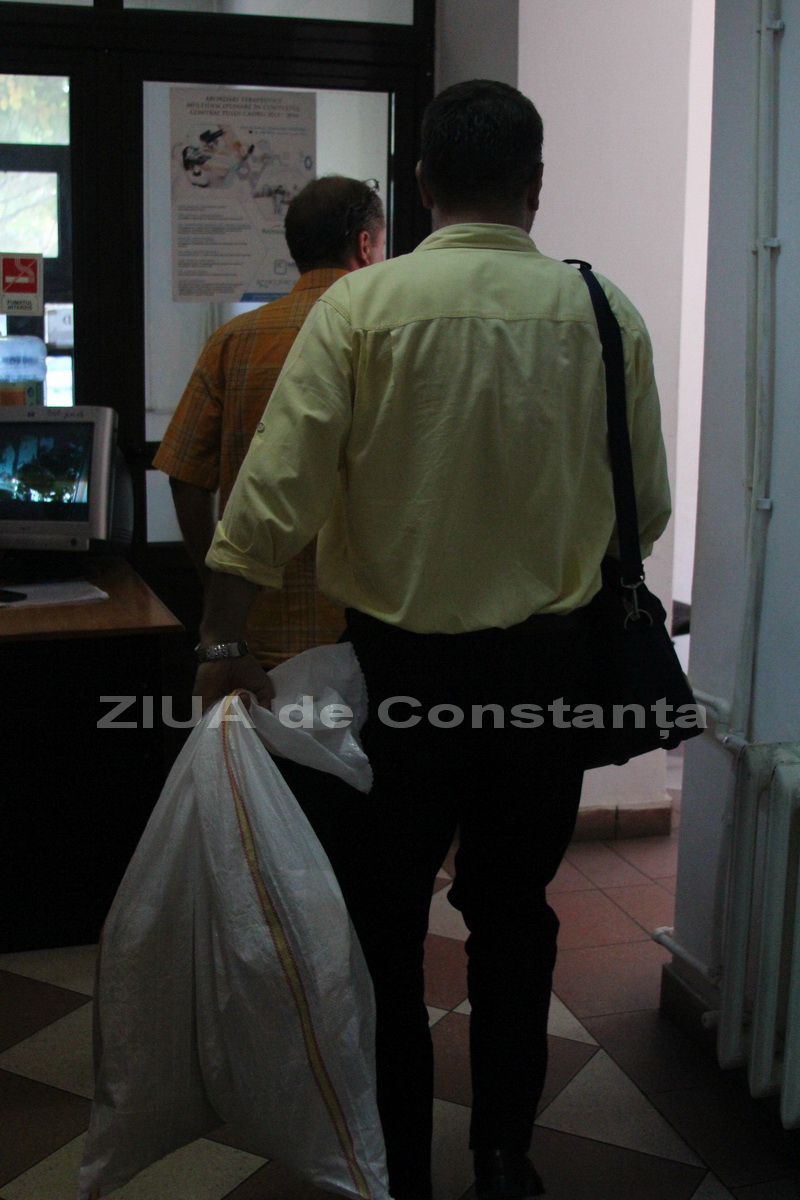 cjas si spitalul judetean zguduite de scandal si de perchezitii mafia retetelor fictive a atras medici cjas si spitalul judetean zguduite de scandal si de perchezitii mafia retetelor fictive a atras medici