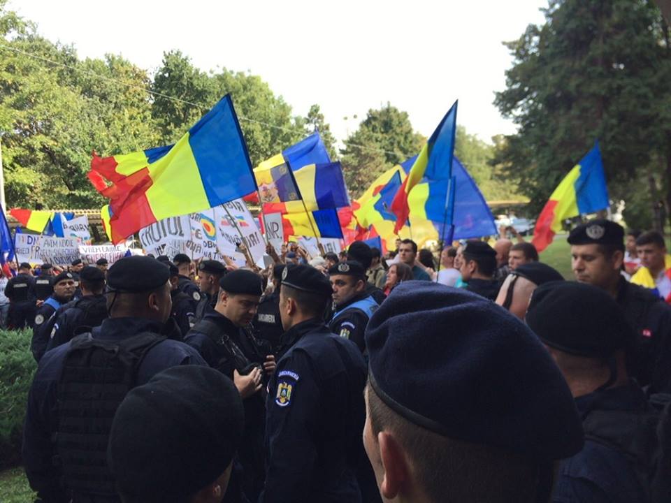 protest inaintea sedintei guvernelor din romania si republica moldova galerie foto 565490 protest inaintea sedintei guvernelor din romania si republica moldova galerie foto 565490