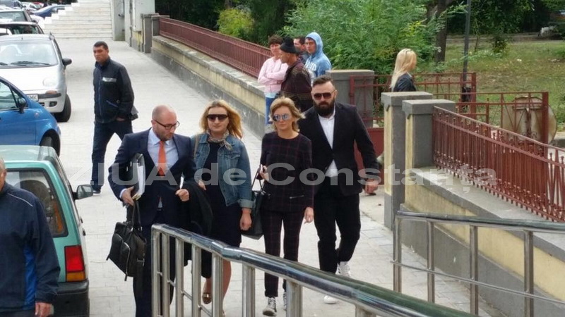 alexandra stan si managerul ei marcel prodan asteptati azi la judecatoria constanta 566664 alexandra stan si managerul ei marcel prodan asteptati azi la judecatoria constanta 566664