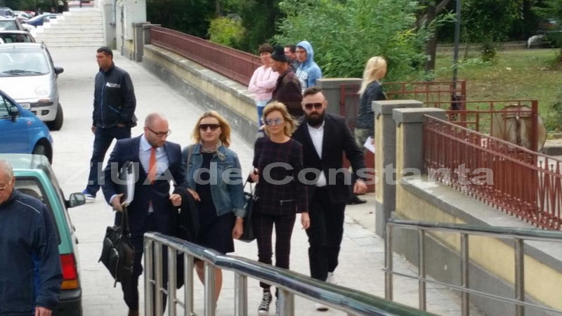 alexandra stan si managerul ei marcel prodan asteptati azi la judecatoria constanta 566664 alexandra stan si managerul ei marcel prodan asteptati azi la judecatoria constanta 566664