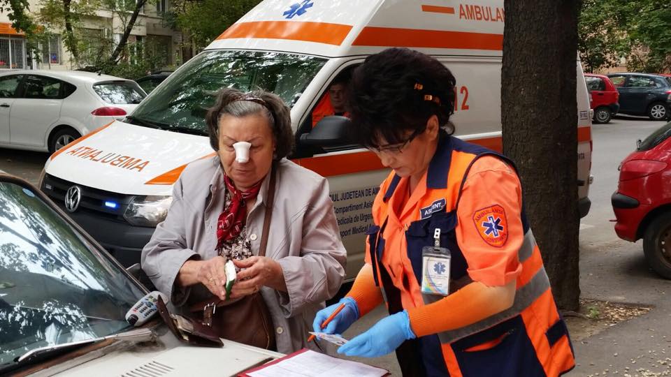 soferul a fugit o femeie a fost lovita de un taxi in constanta 566687 soferul a fugit o femeie a fost lovita de un taxi in constanta 566687