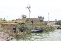 Fotoreportaj Acţiuni de curăţenie în zona lacului Tăbăcărie