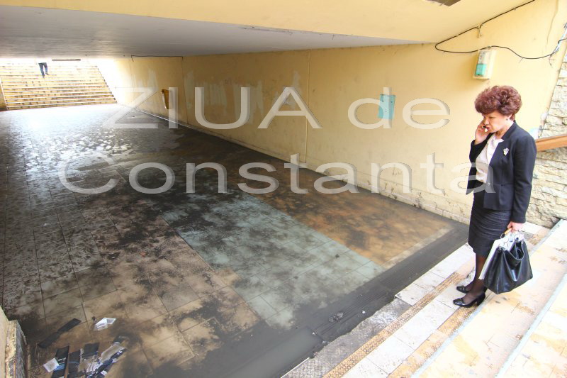 fotoreportaj exercitii de echilibristica in pasajul subteran de la tomis mall 567495 fotoreportaj exercitii de echilibristica in pasajul subteran de la tomis mall 567495