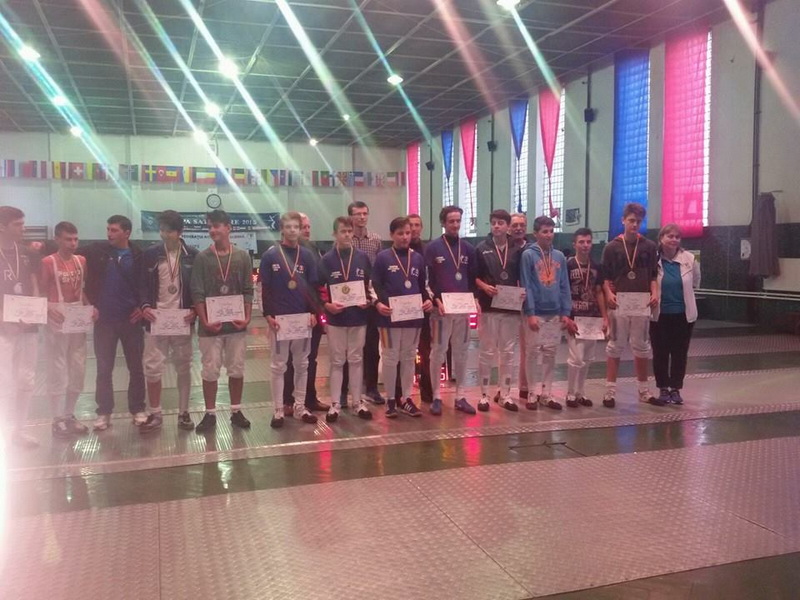 bogdan scrieciu si echipa css1 constanta medalii la nationalele de scrima galerie foto 567822 bogdan scrieciu si echipa css1 constanta medalii la nationalele de scrima galerie foto 567822