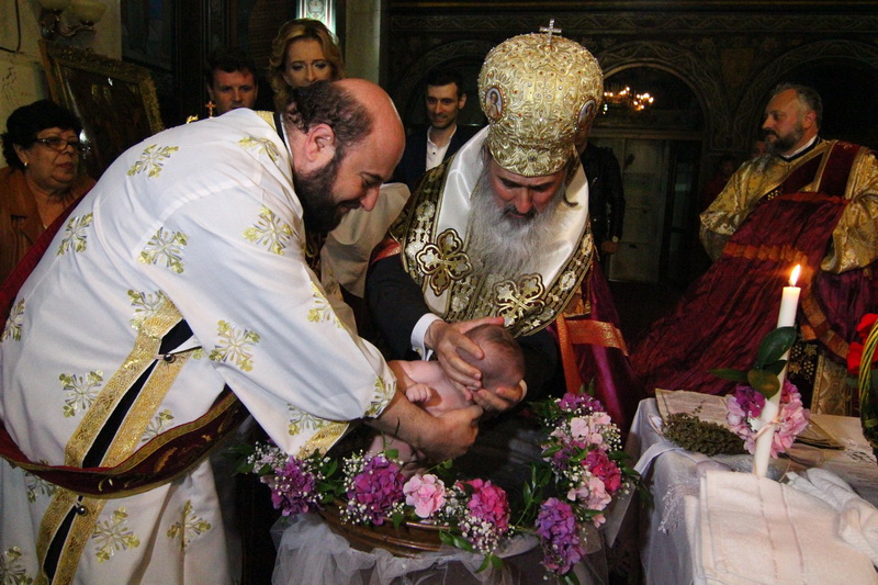 a slujit arhiepiscopul tomisului campioana europeana eliza samara a botezat o fetita la constanta galerie a slujit arhiepiscopul tomisului campioana europeana eliza samara a botezat o fetita la constanta galerie