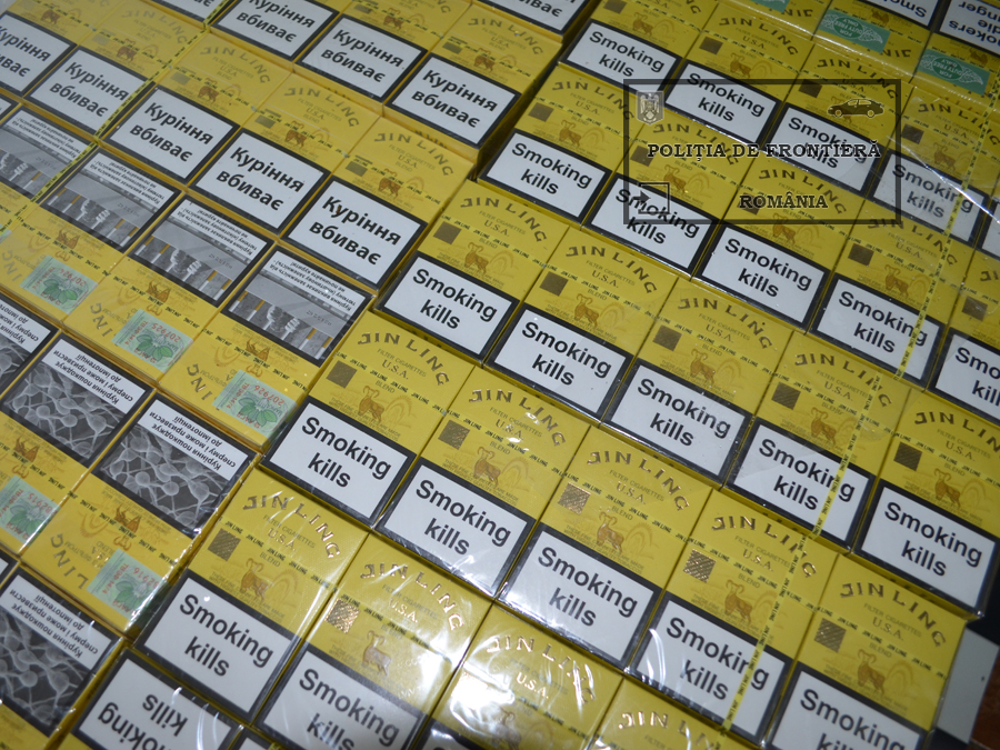 politistii de frontiera au confiscat aproape 20 000 de pachete cu tigarete de contrabanda 568130 politistii de frontiera au confiscat aproape 20 000 de pachete cu tigarete de contrabanda 568130