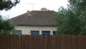 Un cămin cultural reabilitat la Cochirleni, un vis intangibil. Construcţia trebuie dărâmată şi reclădită