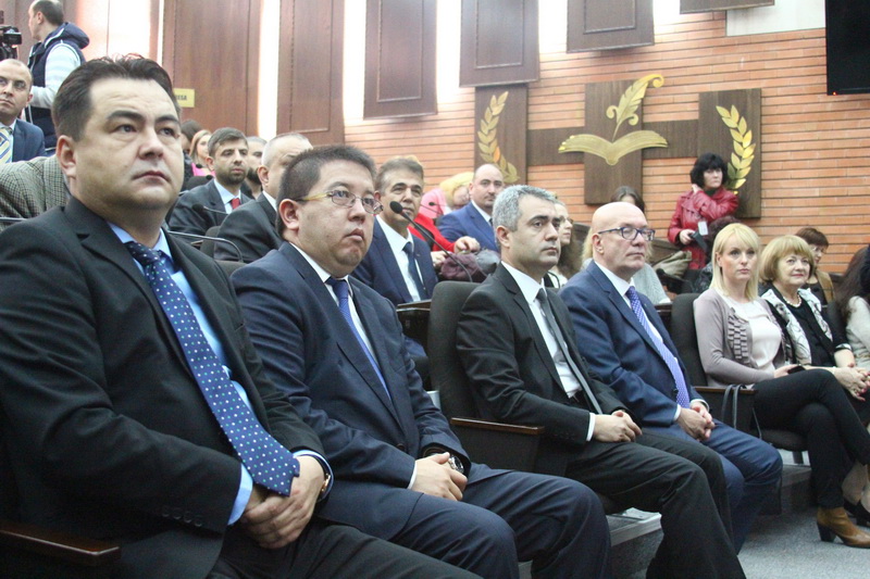 tika la constanta ambasadorul turciei osman koray ertas si consulul ali bozcaliskan au inaugurat lectoratul tika la constanta ambasadorul turciei osman koray ertas si consulul ali bozcaliskan au inaugurat lectoratul