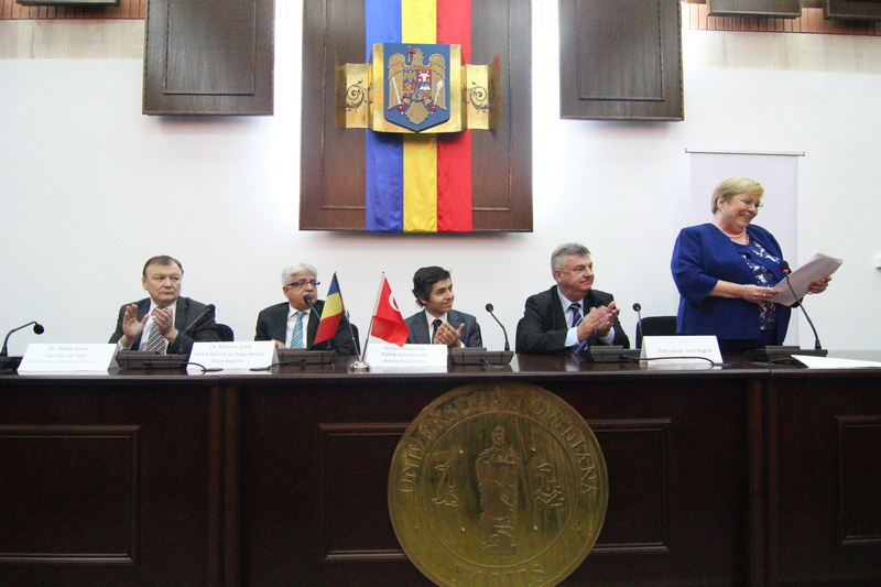 tika la constanta ambasadorul turciei osman koray ertas si consulul ali bozcaliskan au inaugurat lectoratul tika la constanta ambasadorul turciei osman koray ertas si consulul ali bozcaliskan au inaugurat lectoratul