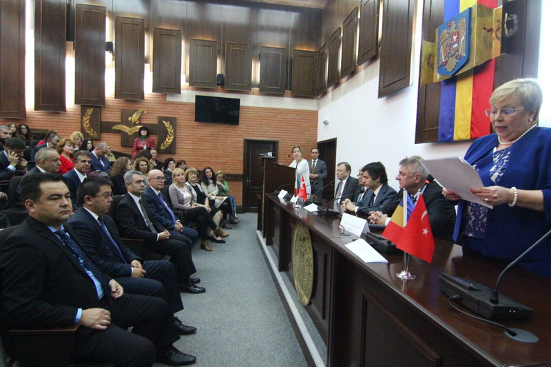 tika la constanta ambasadorul turciei osman koray ertas si consulul ali bozcaliskan au inaugurat lectoratul tika la constanta ambasadorul turciei osman koray ertas si consulul ali bozcaliskan au inaugurat lectoratul