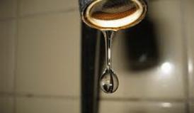 RAJA SA anunţă debranşări Zeci de asociaţii debitoare din Năvodari şi Mihail Kogălniceanu riscă să rămână fără apă