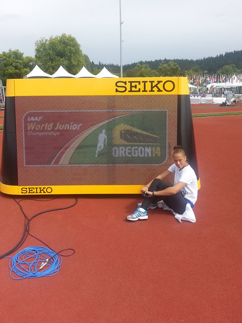 nasa am avut emotii mai mari ca la concurs atleta andreea lefcenco si arbitrul iulian barbu au botezat nasa am avut emotii mai mari ca la concurs atleta andreea lefcenco si arbitrul iulian barbu au botezat