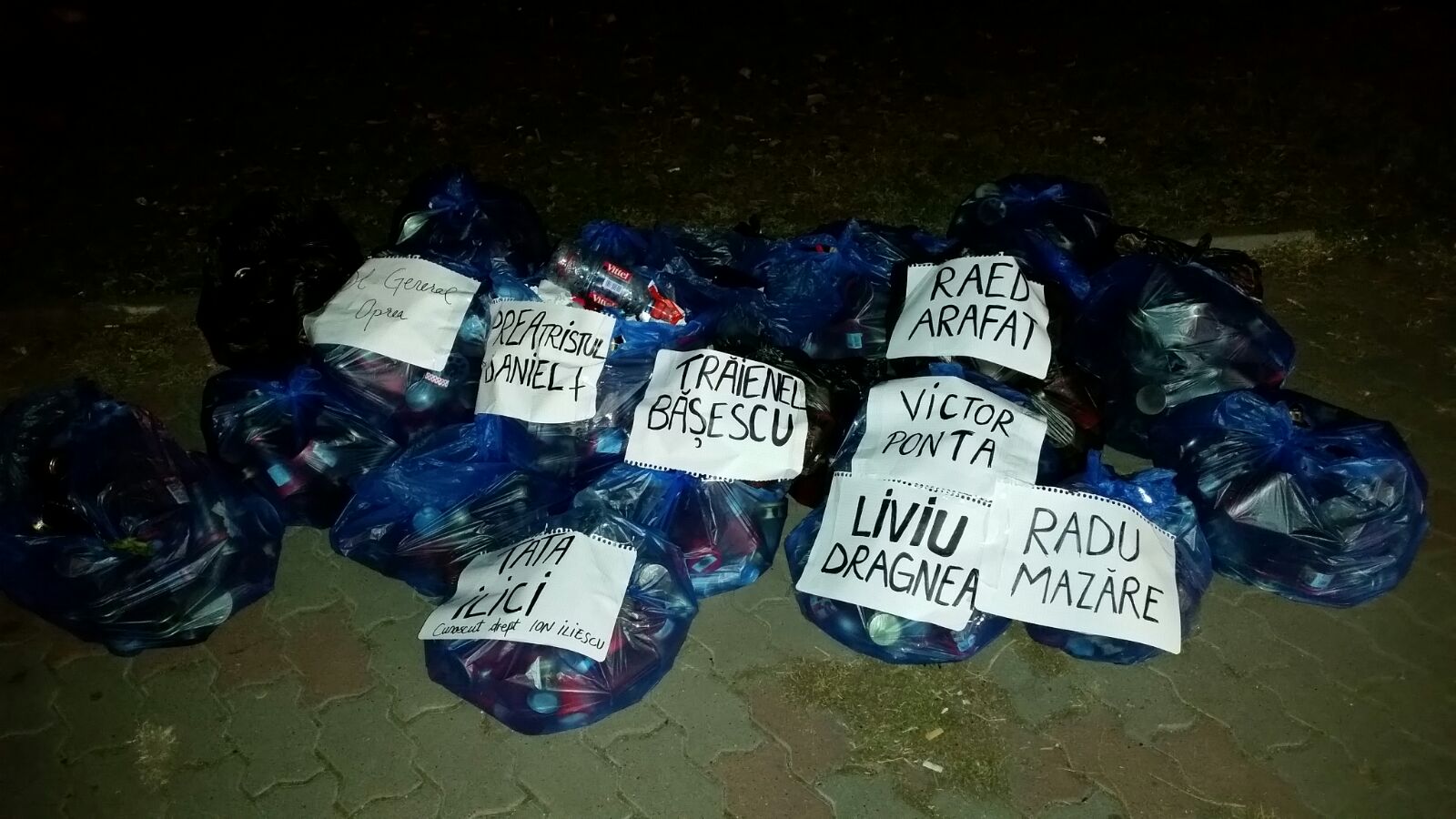 protest spontan al constantenilor 571064 protest spontan al constantenilor 571064