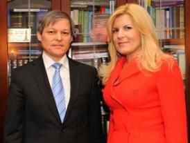 Elena Udrea îl vrea pe Dacian Cioloș pe postul de premier