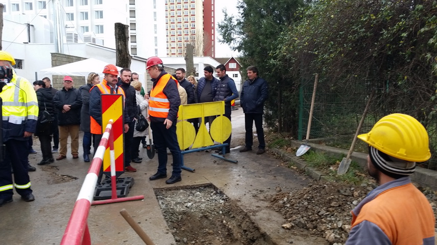 primaria eforie a inceput lucrarile pentru reteaua de gaze ovidiu brailoiu speram sa terminam in urmatorii primaria eforie a inceput lucrarile pentru reteaua de gaze ovidiu brailoiu speram sa terminam in urmatorii