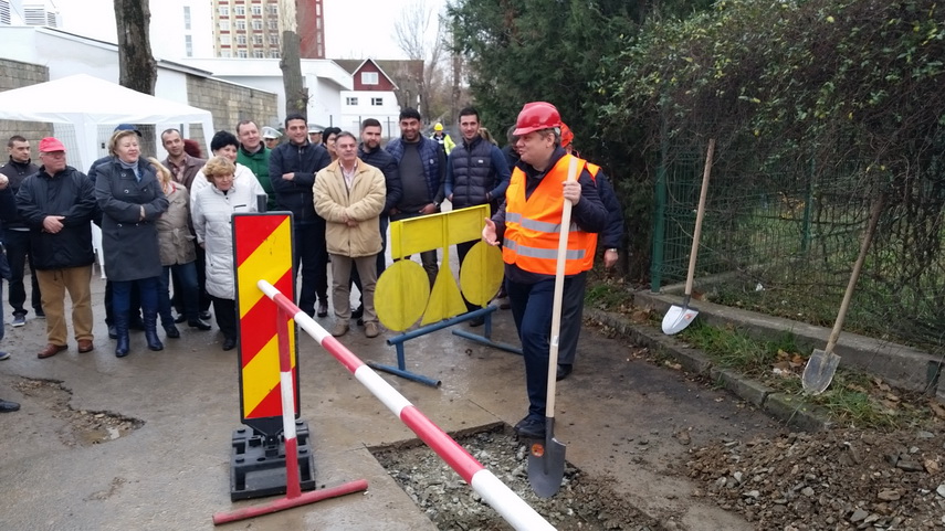 primaria eforie a inceput lucrarile pentru reteaua de gaze ovidiu brailoiu speram sa terminam in urmatorii primaria eforie a inceput lucrarile pentru reteaua de gaze ovidiu brailoiu speram sa terminam in urmatorii