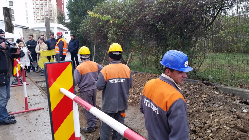 primaria eforie a inceput lucrarile pentru reteaua de gaze ovidiu brailoiu speram sa terminam in urmatorii primaria eforie a inceput lucrarile pentru reteaua de gaze ovidiu brailoiu speram sa terminam in urmatorii