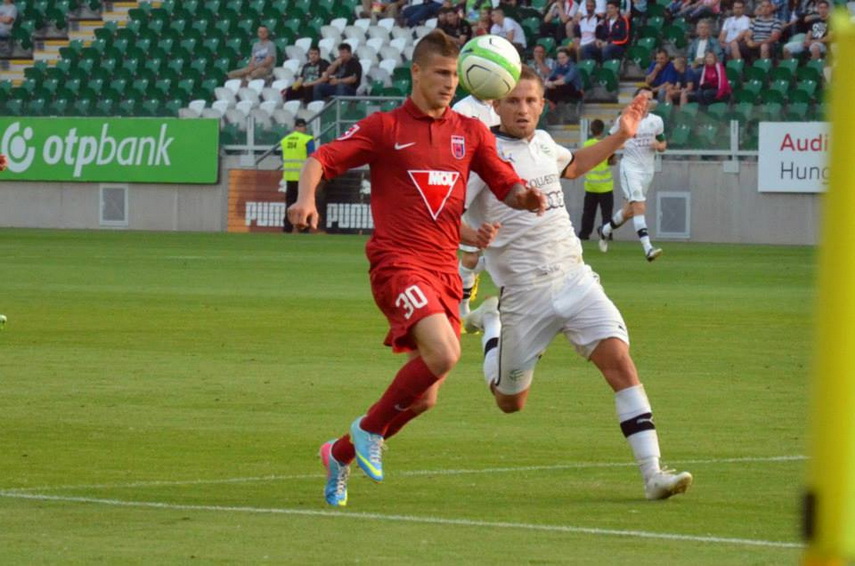 fotbalist la farul constanta onisor nicorec a facut schimb de tricouri cu thomas muller de la bayern fotbalist la farul constanta onisor nicorec a facut schimb de tricouri cu thomas muller de la bayern