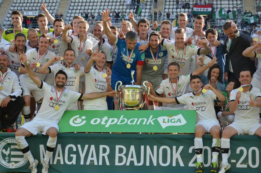 fotbalist la farul constanta onisor nicorec a facut schimb de tricouri cu thomas muller de la bayern fotbalist la farul constanta onisor nicorec a facut schimb de tricouri cu thomas muller de la bayern