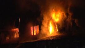 O fabrică de mezeluri a ars din temelii în Argeş