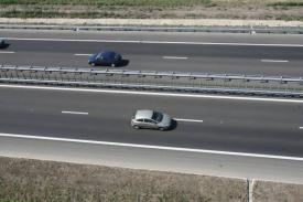 Nu sunt semnalate autostrăzi sau drumuri naţionale cu circulaţia oprită, în această dimineaţă